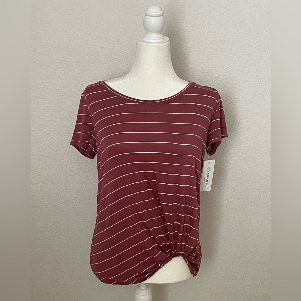 🏷️Nine Britton white stripped red loose women’s shirt